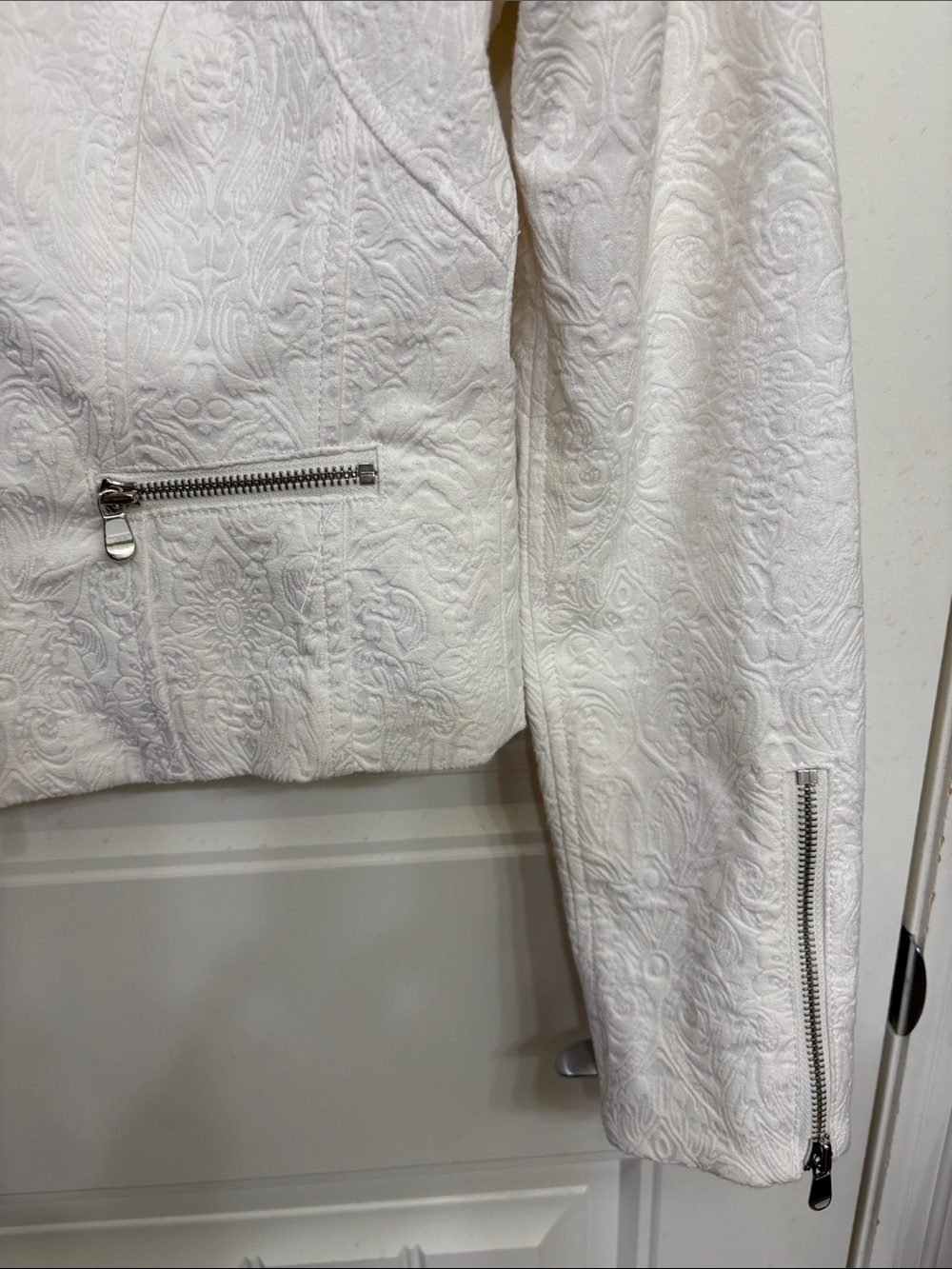 Cache White Embossed Zip-Front Blazer - Picture 6 of 11